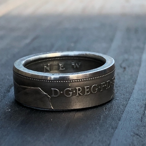 Doblelook uniquehandmade Queen Elizabeth coin ring - Picture 3 of 8